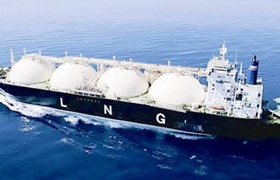 浪琴心月系列，以色彩演